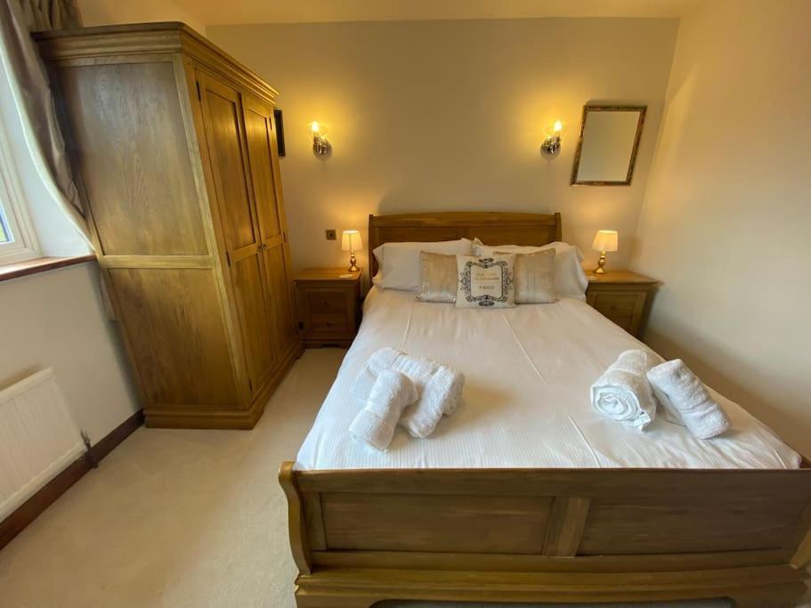 Eco-Friendly Dorset Cottage With Spa Set In Heart Of Countryside Sydling St Nicholas Bagian luar foto