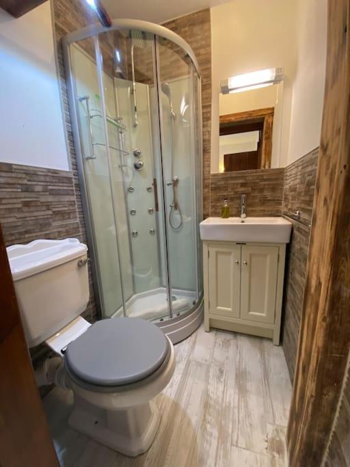 Eco-Friendly Dorset Cottage With Spa Set In Heart Of Countryside Sydling St Nicholas Bagian luar foto